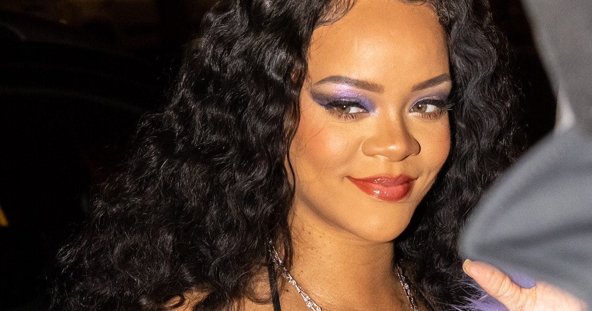 Rihanna Half Up Half Down Pigtails Present She’s Nonetheless Into Y2K Developments