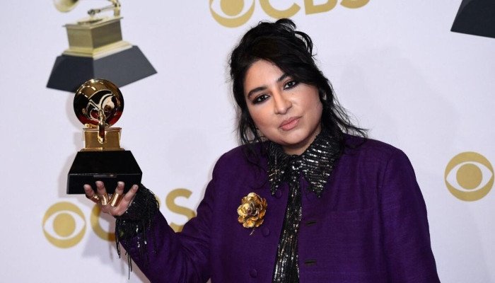 Grammy-winner Arooj Aftab awarded with Satisfaction of Efficiency award