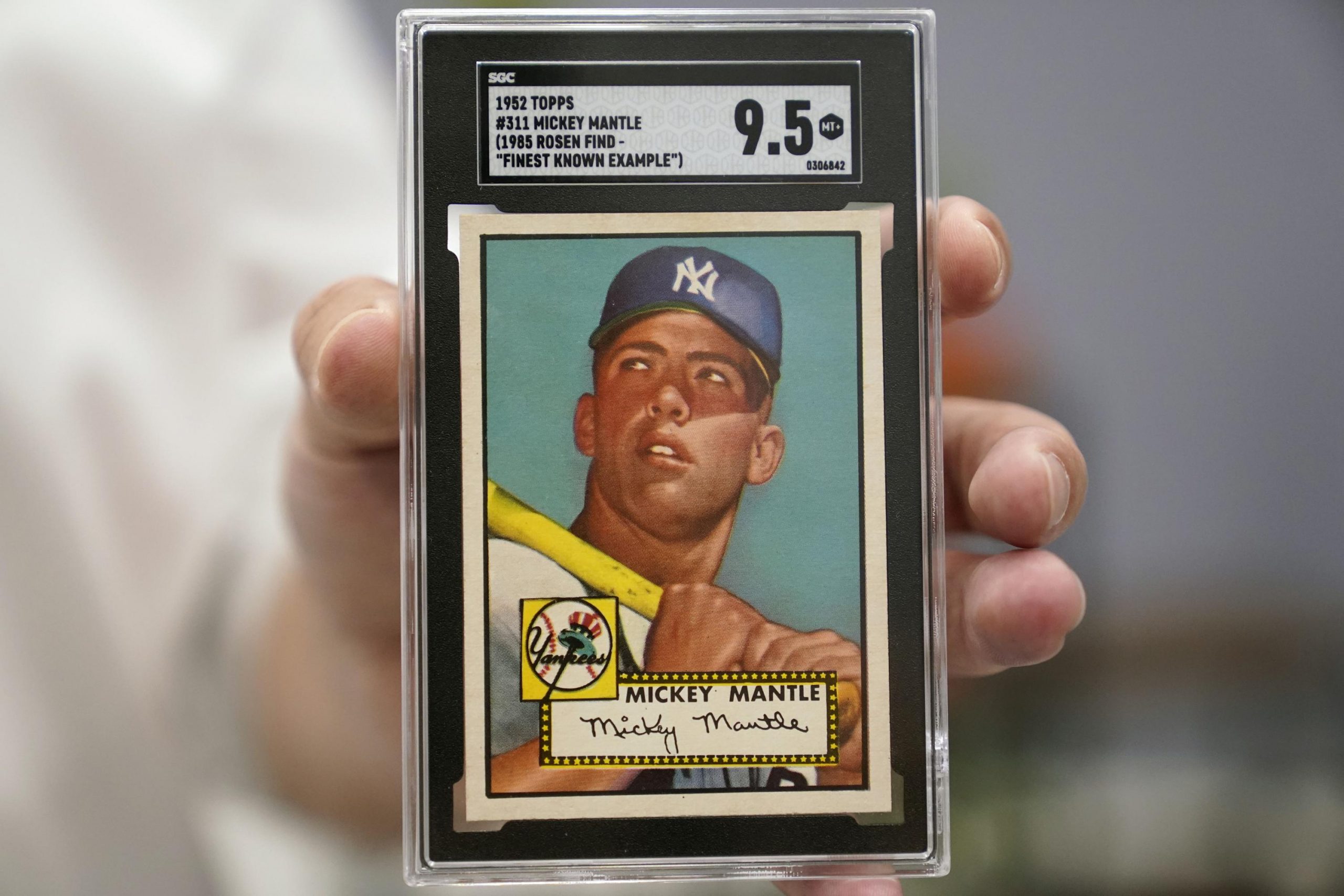 Mickey Mantle card breaks document, as sports activities memorabilia soar