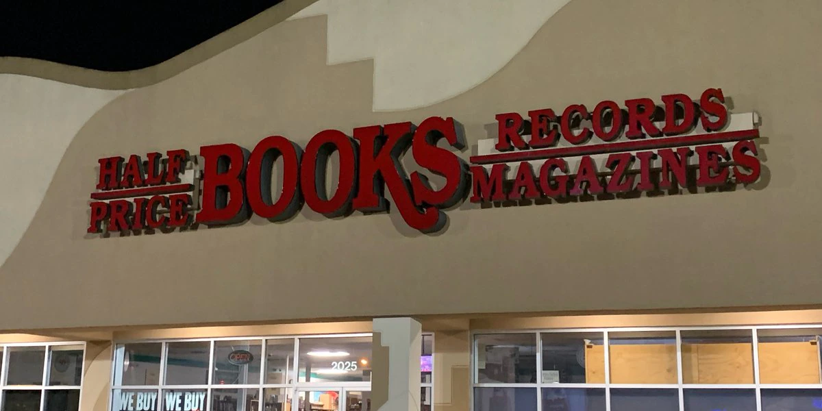 Half Value Books staff on Hurstbourne Parkway vote to unionize