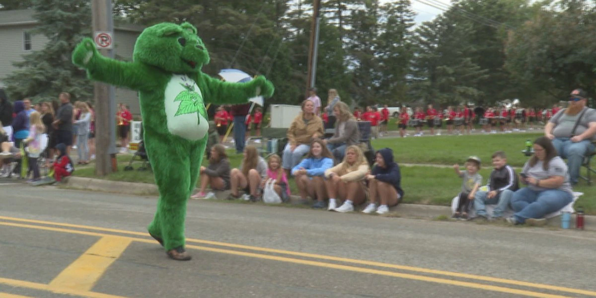 St. Johns celebrates Mint Pageant