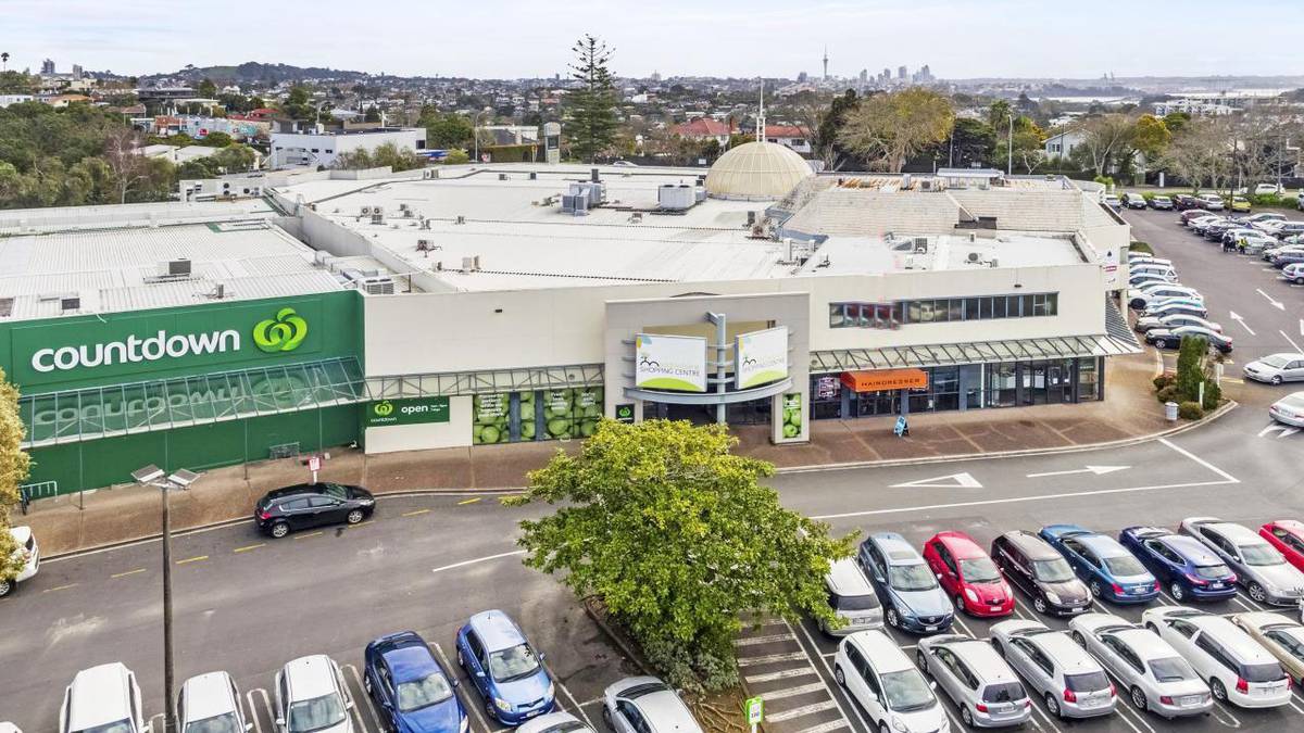 Brazen Auckland grocery store purchasing trolley theft not reported to police, Countdown utilizing personal ‘safety measures’