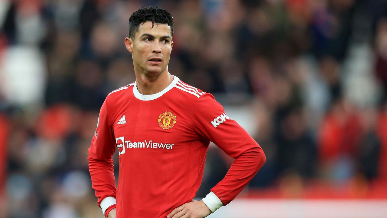 Switch window, deadline date, rumours, gossip, Cristiano Ronaldo future at Manchester United, Chelsea spending spree