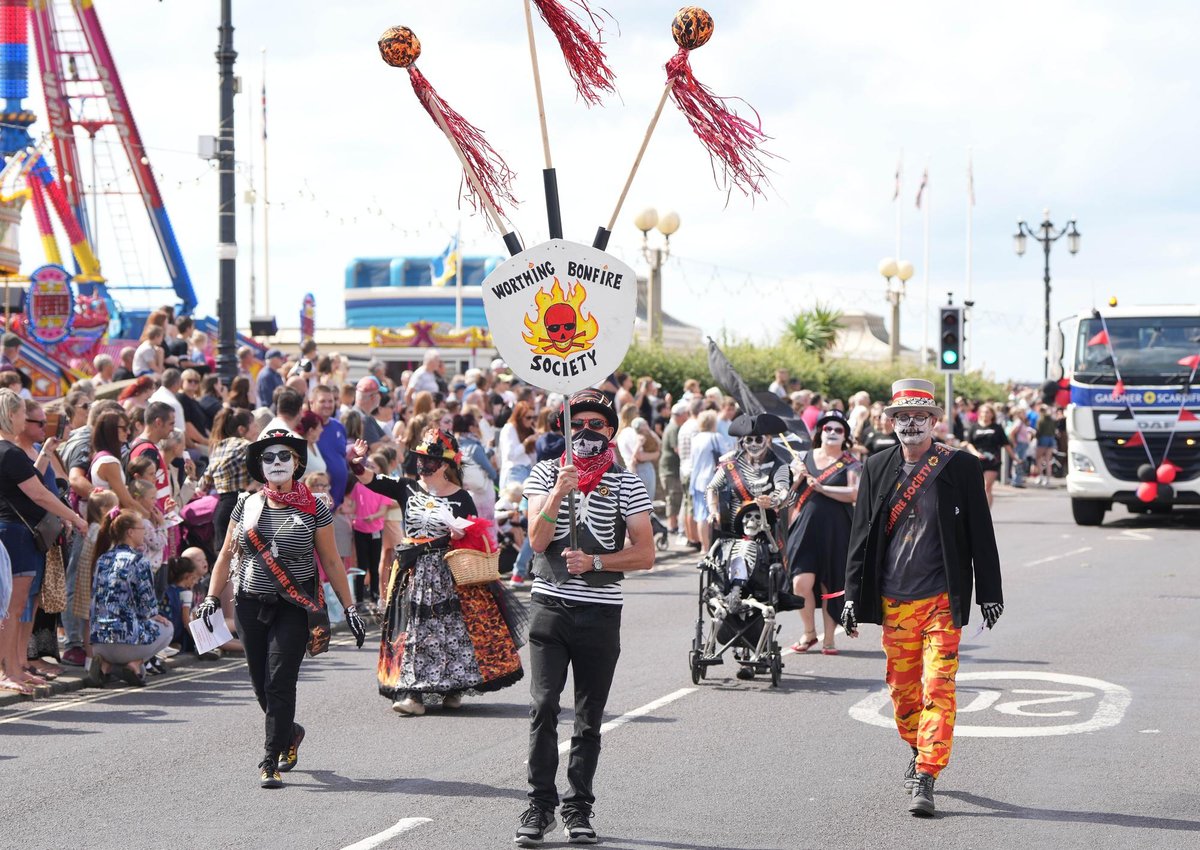 Worthing Carnival 2022 images: Dozens turn-out for 3 days of leisure on seafront