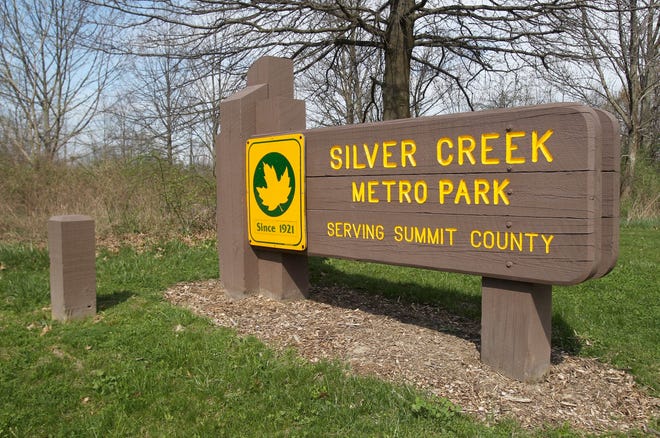 Canine swim days at Silver Creek Metro Park canceled as a consequence of algae bloom