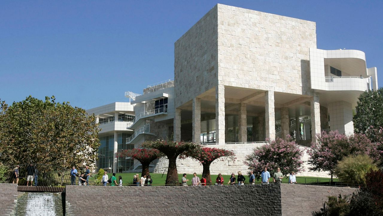 Getty Museum to return illegally excavated gadgets to Italy