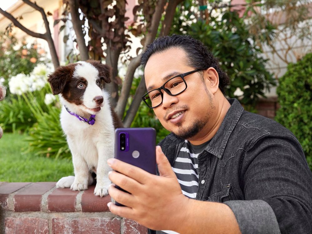 TELUS launches digital vet providers for B.C. pets