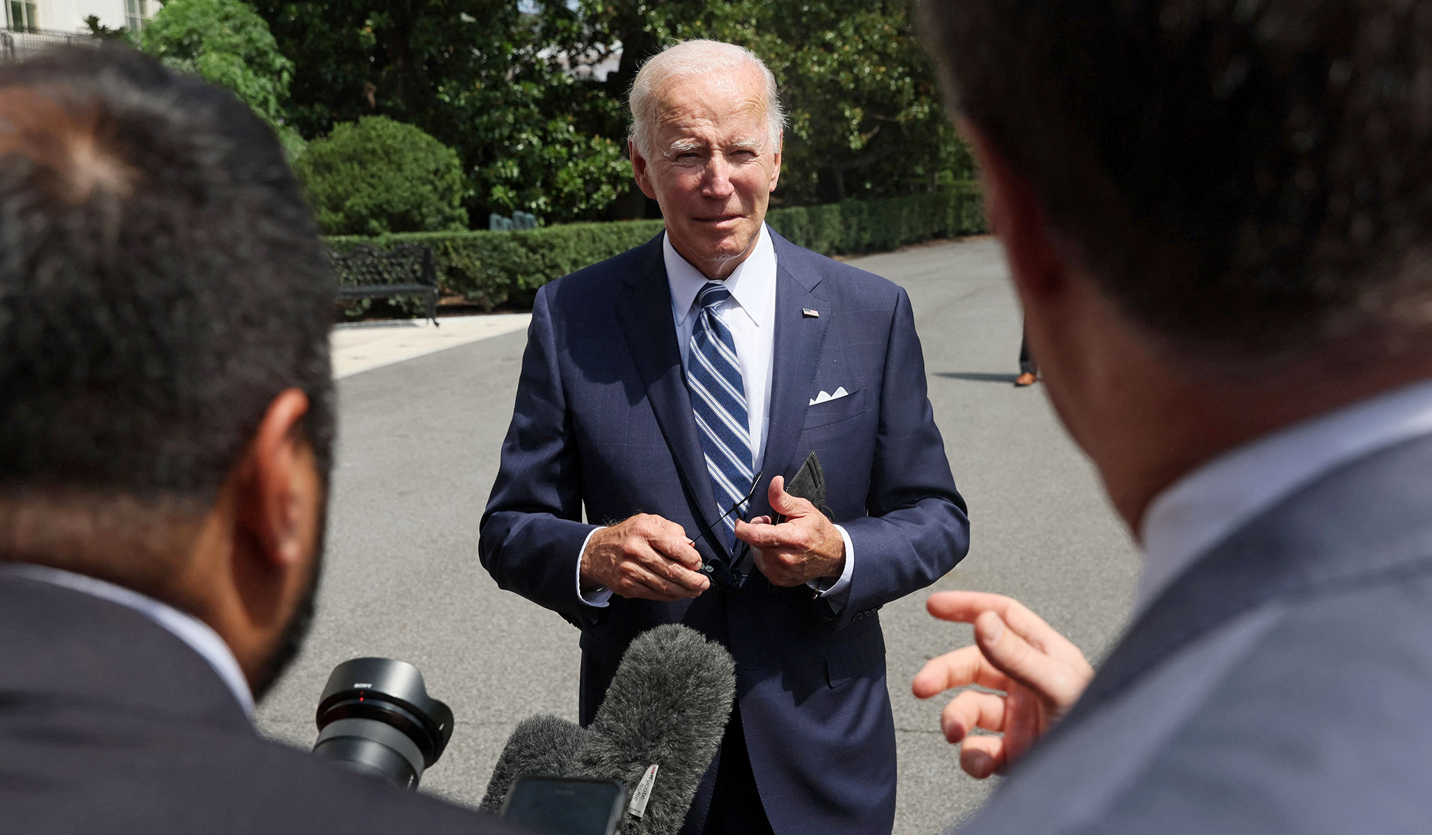 Midterm Elections: Voters Tune Biden Out – Nationwide Evaluate