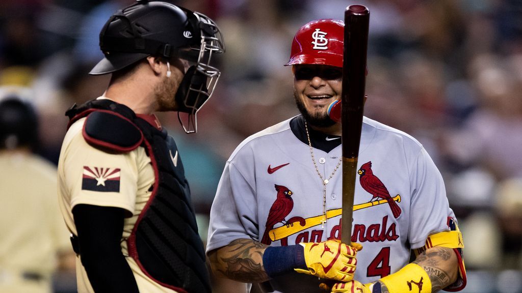 Yadier Molina again with St. Louis Cardinals after going house for basketball title