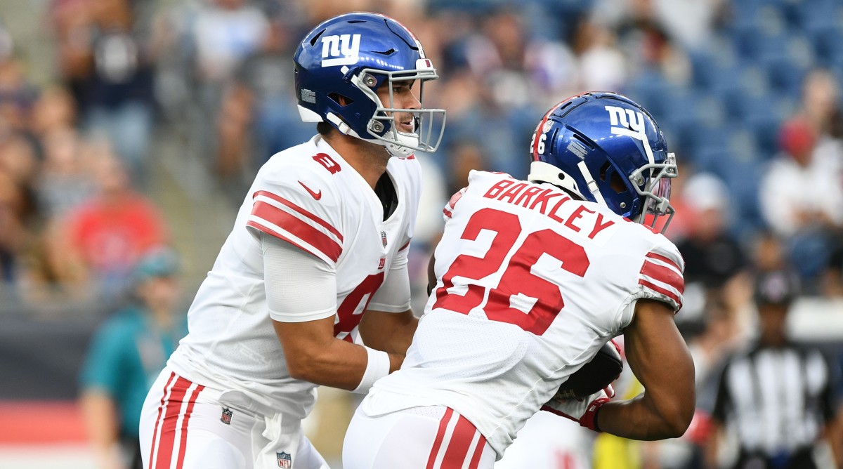 Giants coaching camp takeaways: Saquon Barkley persevering with to shine