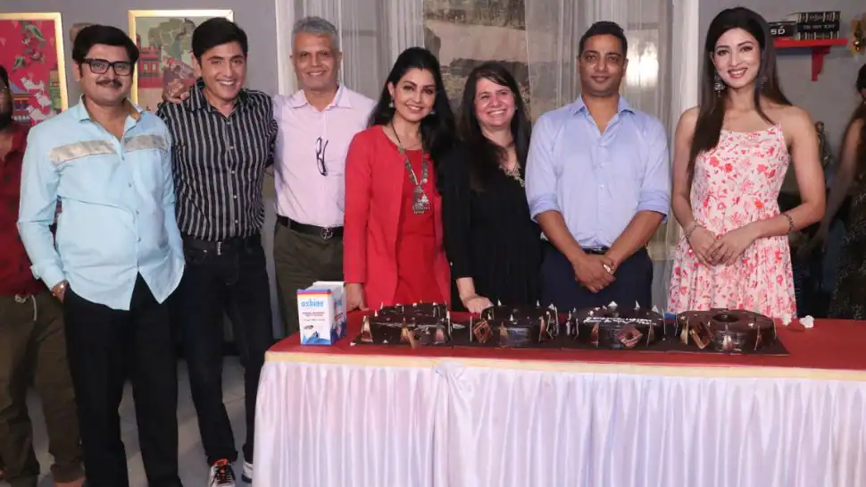 Bhabiji Ghar Par Hai solid celebrates as basic comedy present completes 1900 episodes- See Pics | Tv Information