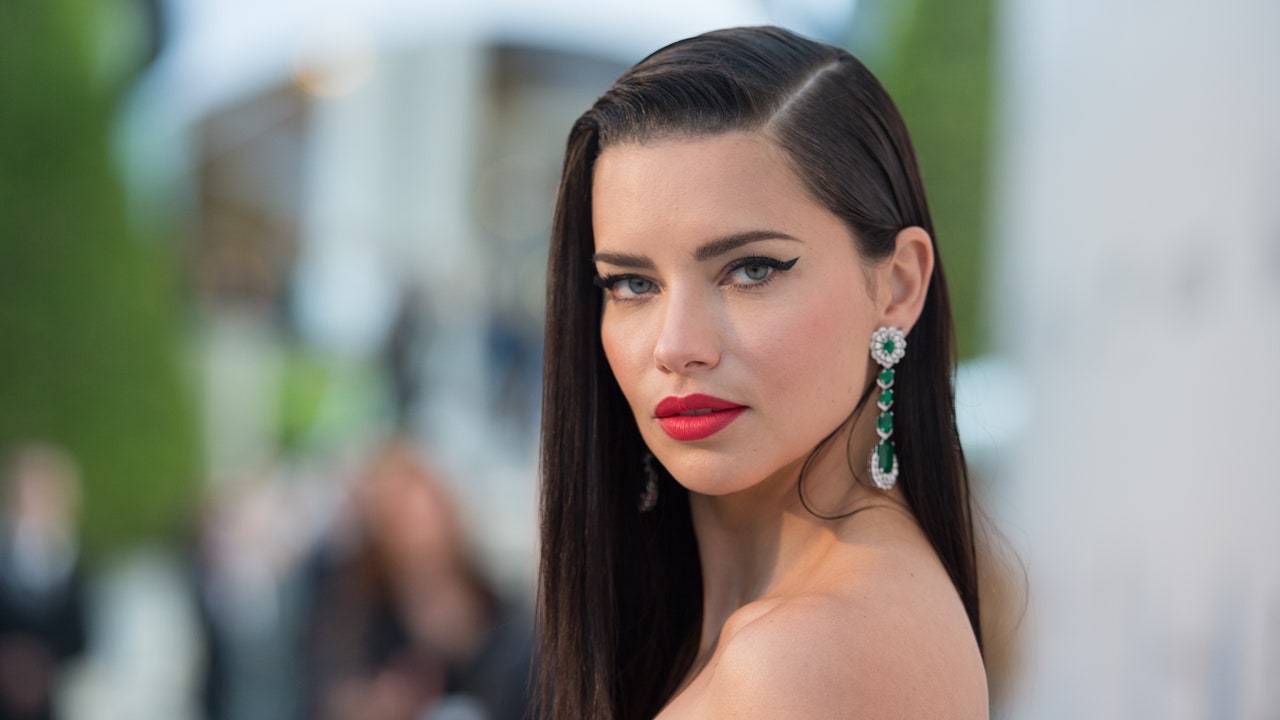 Adriana Lima Buys Farmhouse-Type Brentwood Residence for  Million | Architectural Digest