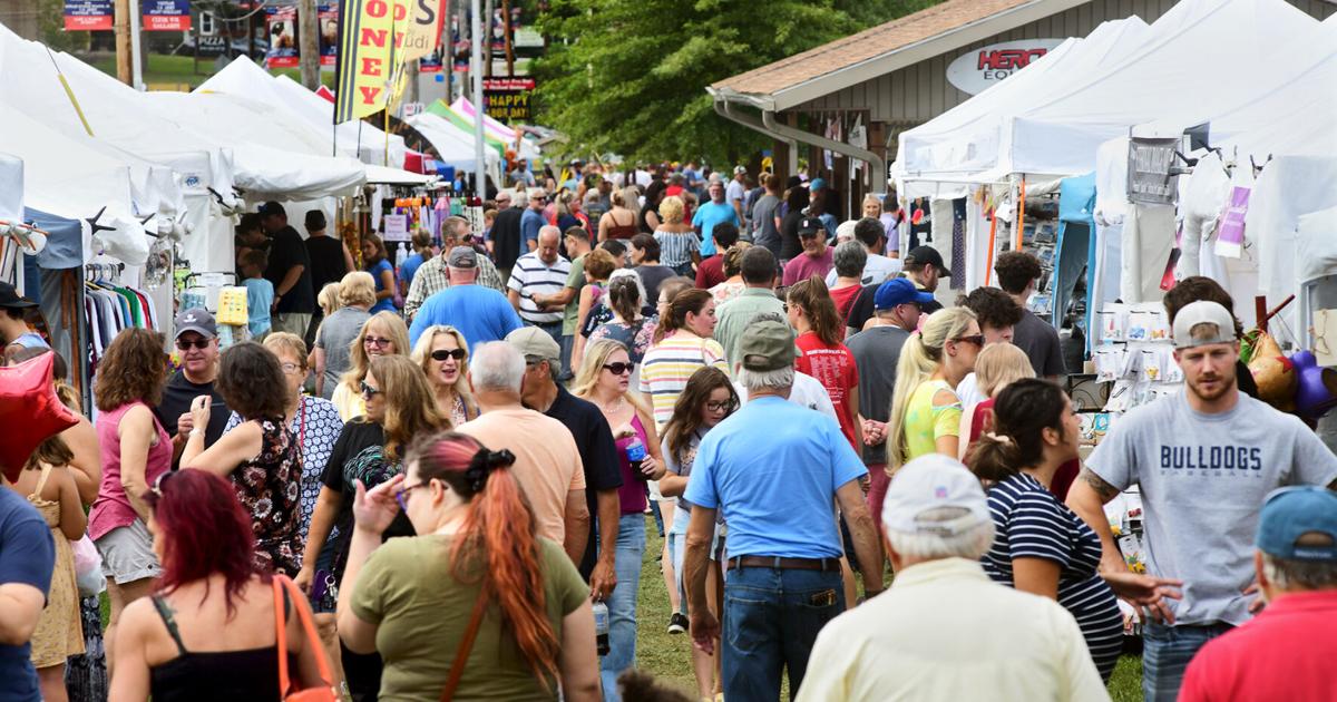 PHOTO GALLERY | ‘Nice crowds’ at area’s Labor Day weekend festivals | Information