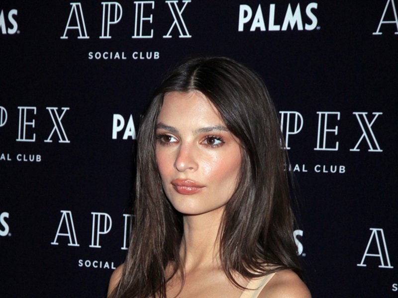 Celebrity Gossip: Rachel Bilson, Emily Ratajkowski, John Stamos + More! – Hits 96