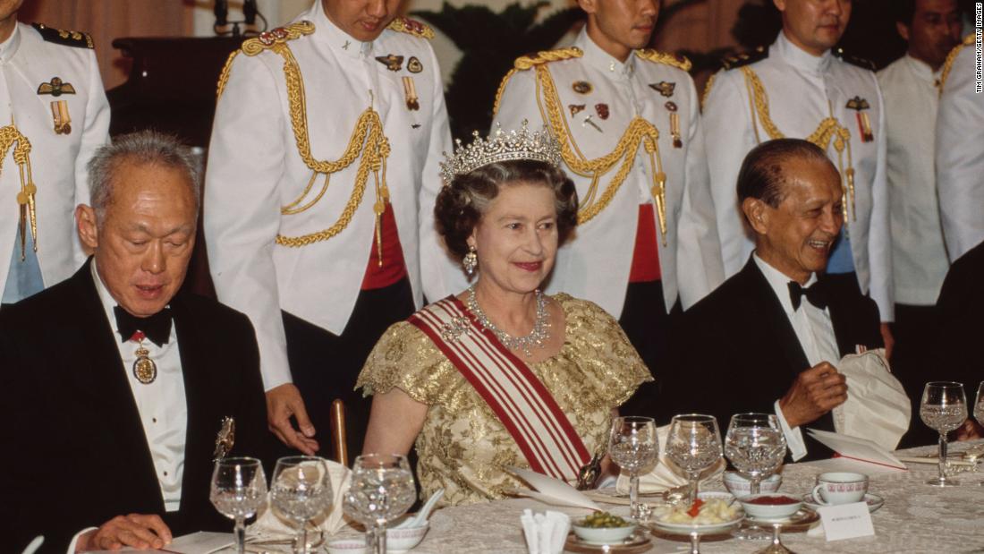 As Singapore mourns the Queen, there’s little discussion about its colonial past