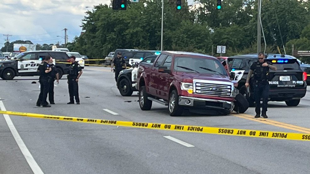 Witnesses say photographs fired disrupt Chattanooga procuring middle on Brainerd Highway – WTVC