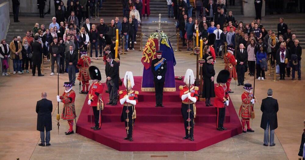 Queen Elizabeth’s grandchildren maintain historic vigil for Queen | Leisure