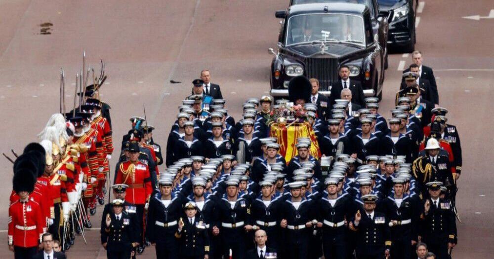 Queen Elizabeth’s coffin transferred to hearse for journey to Windsor | Entertainment