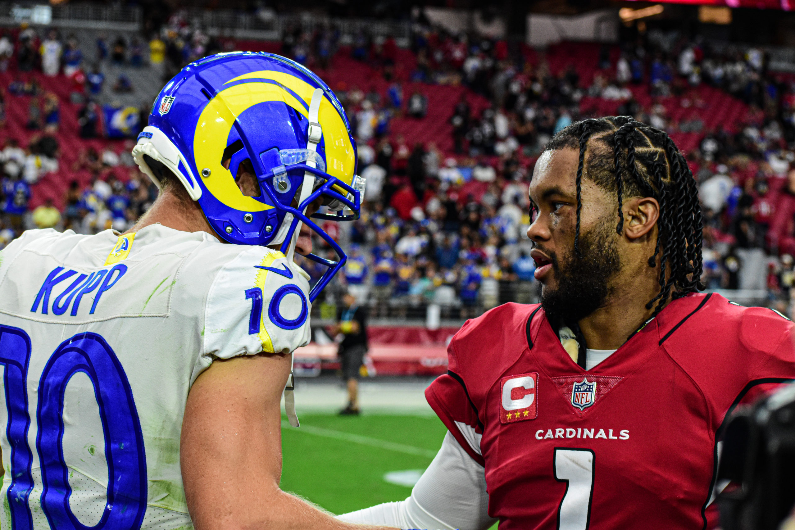 Cardinals continue mockery of home-field advantage vs. Rams