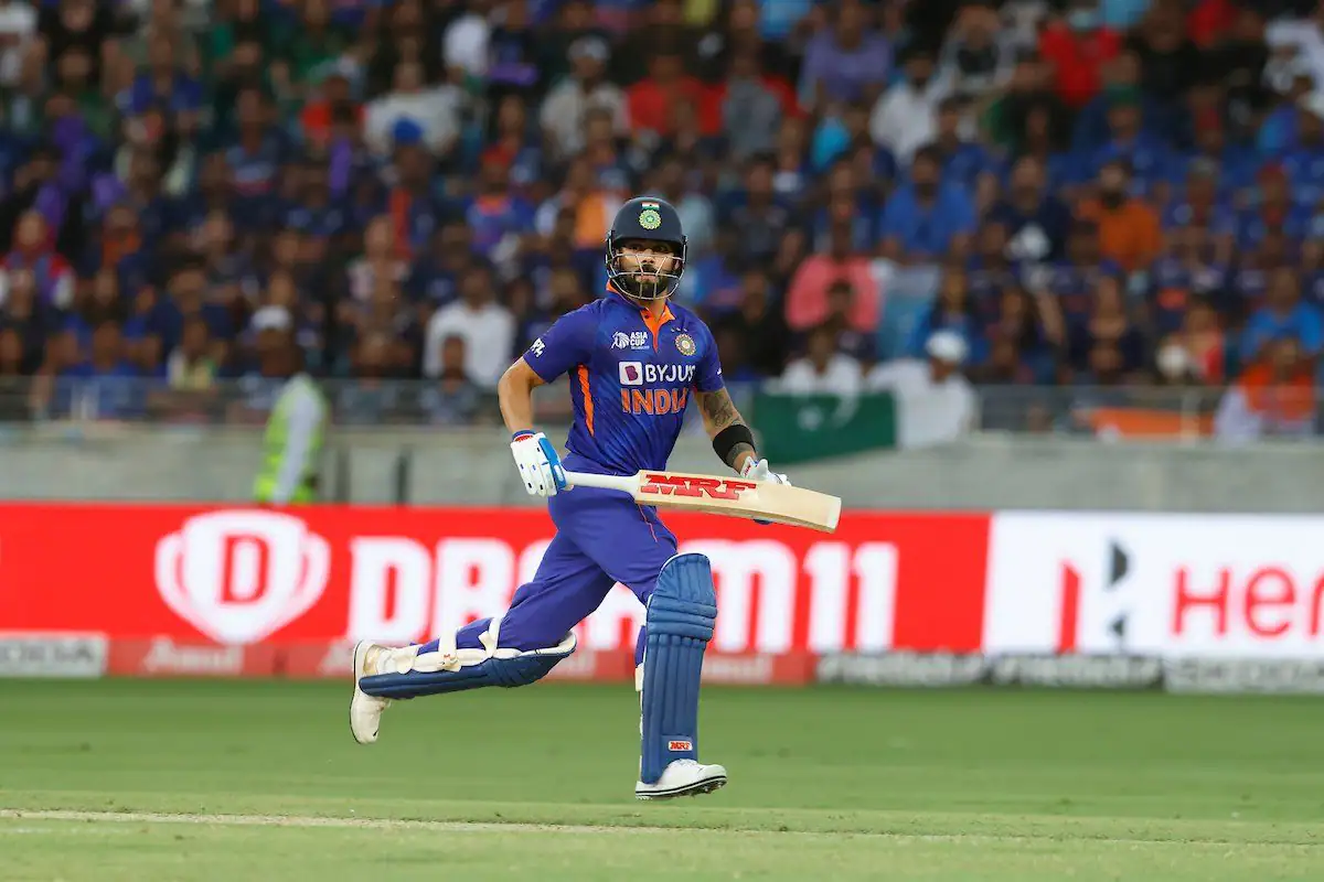 Classic Virat Kohli Reaches Half Century In Model As India Attain 181/7 After 20 Overs, Watch Video