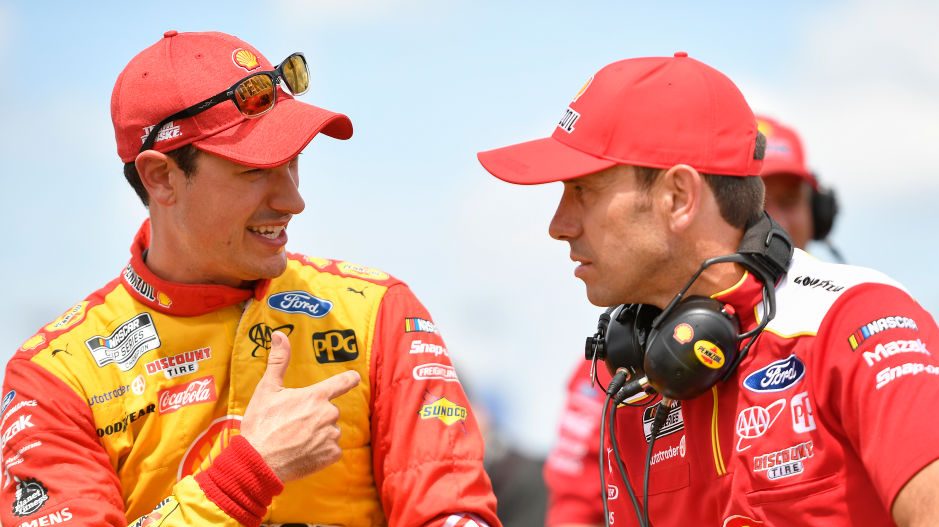 Joey Logano wins Cup Collection pole at Darlington Raceway