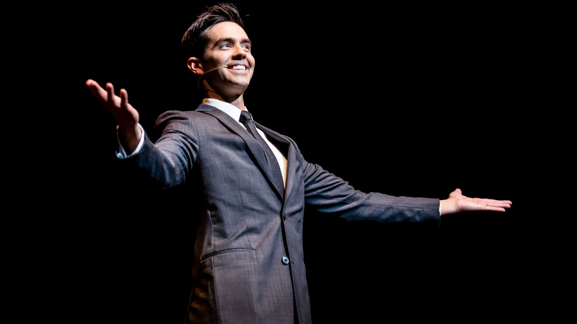 Five questions with Michael Carbonaro – News