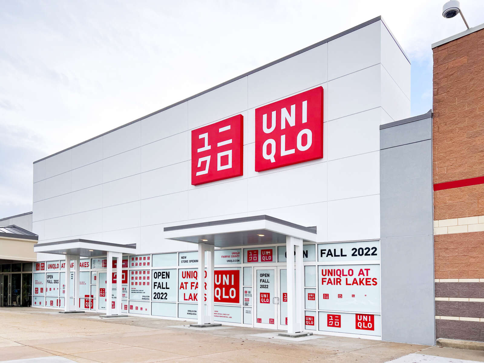 Uniqlo opens Truthful Lakes retailer, its first in an open-air procuring middle