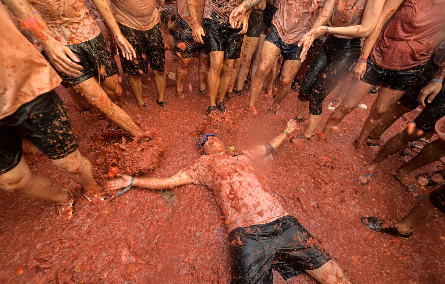 Spain’s La Tomatina meals struggle pageant returns after covid pandemic