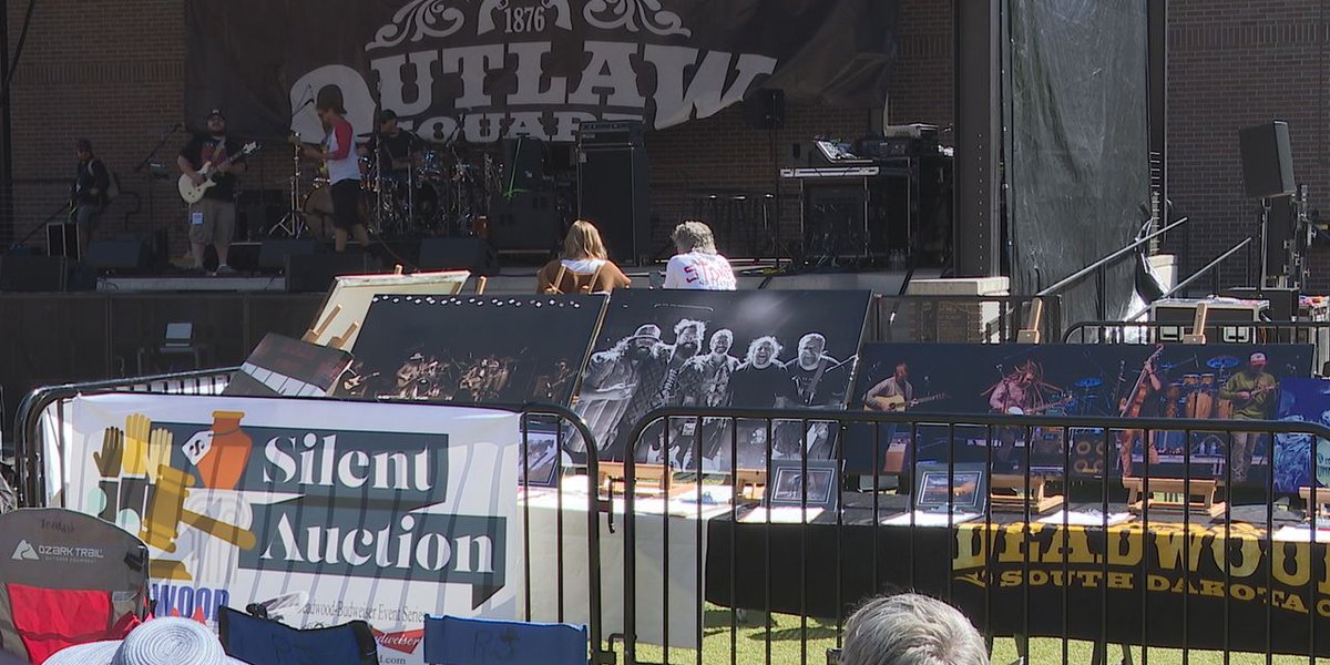 Deadwood jams out during 32nd annual music festival