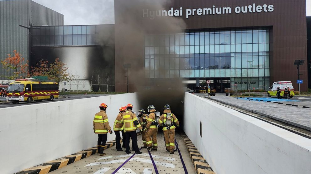 Fireplace in shopping center in South Korean metropolis leaves 7 lifeless