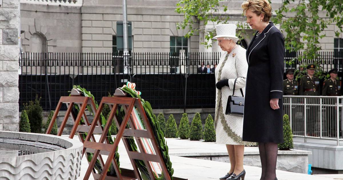 Queen Elizabeth was the anti-celebrity with world star energy – The Irish Occasions