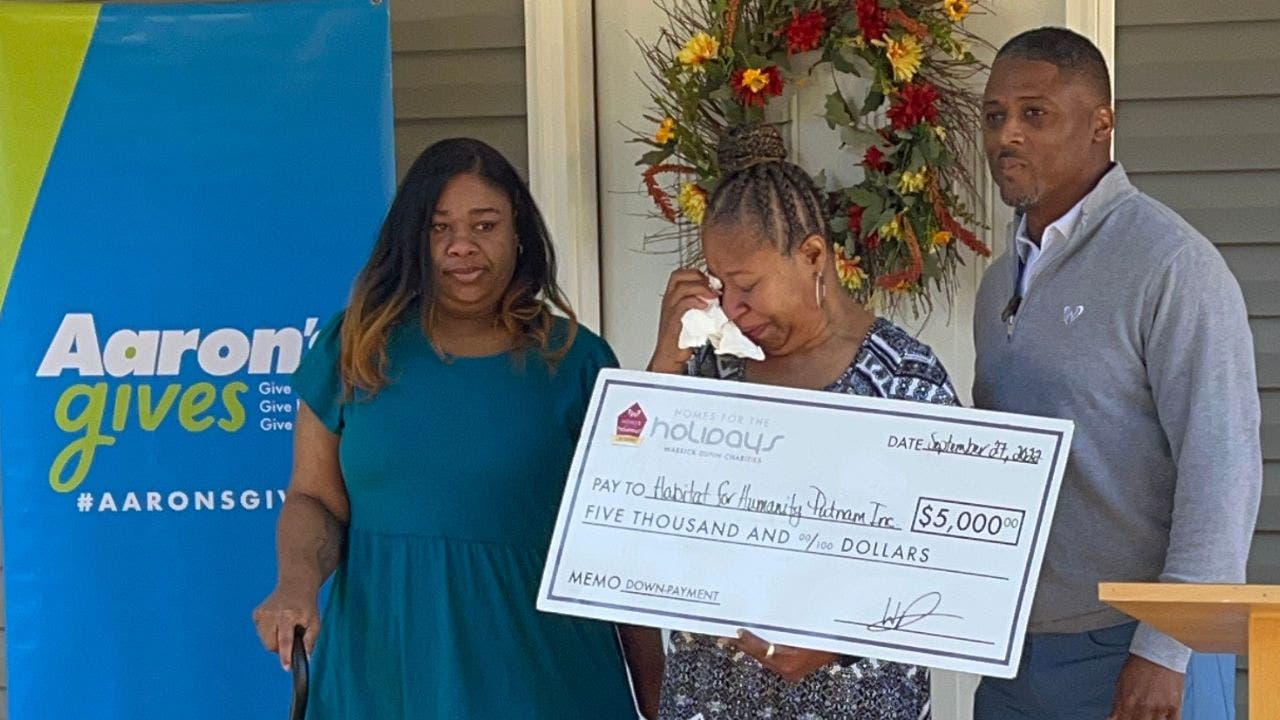 NFL star surprises single mother with new house in Eatonton