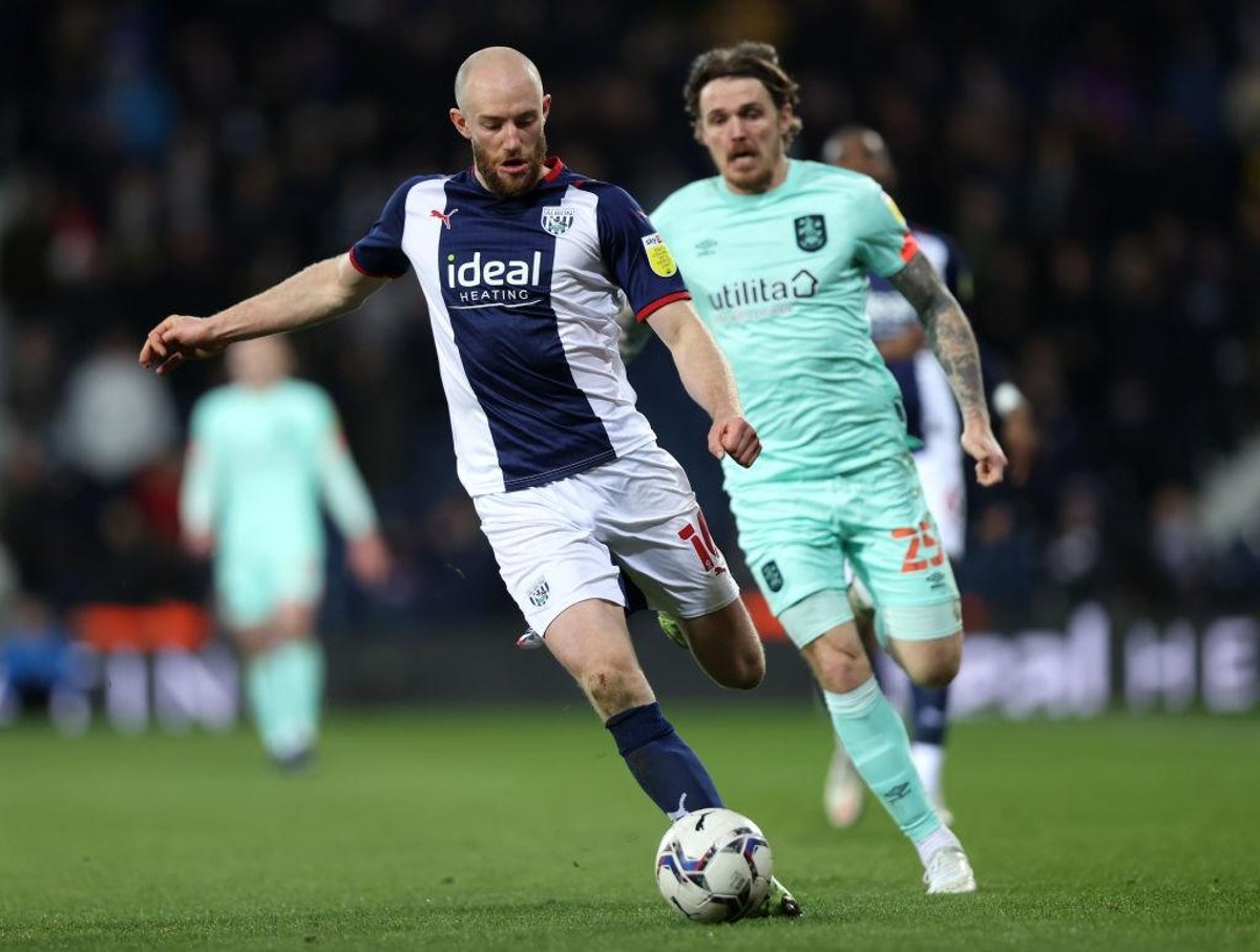 Sunderland chief reveals how membership satisfied Jewison Bennette to signal as West Brom boss admits curiosity in Middlesbrough defender