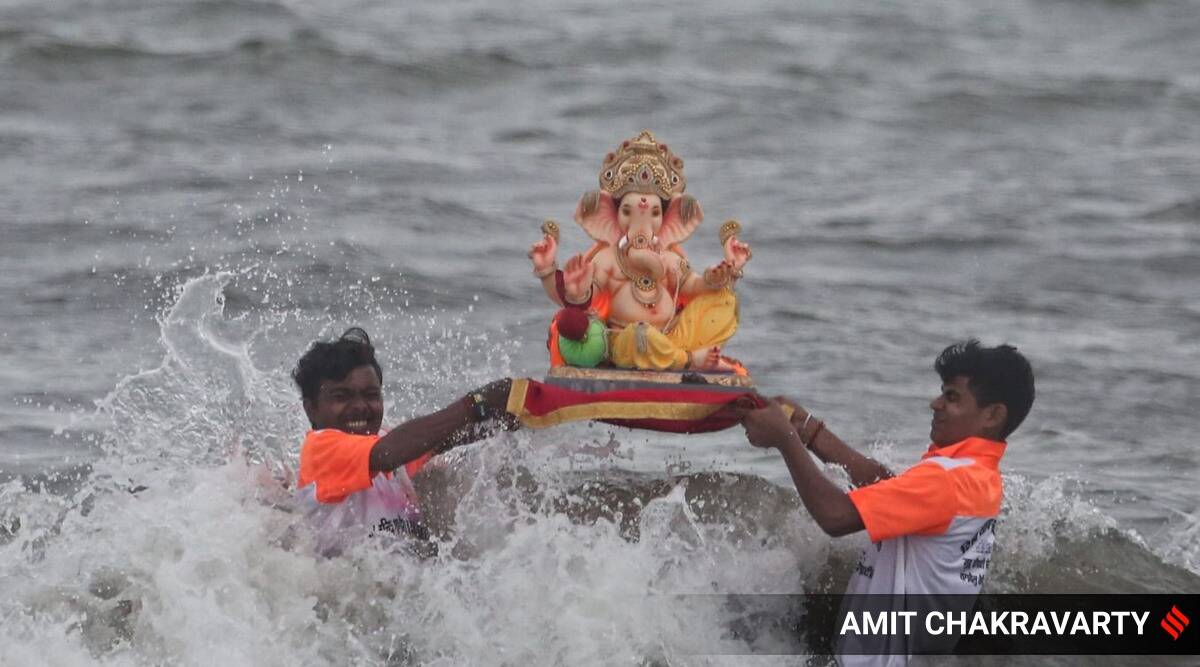 Ganesh competition to finish amid rain and lightning over Pune