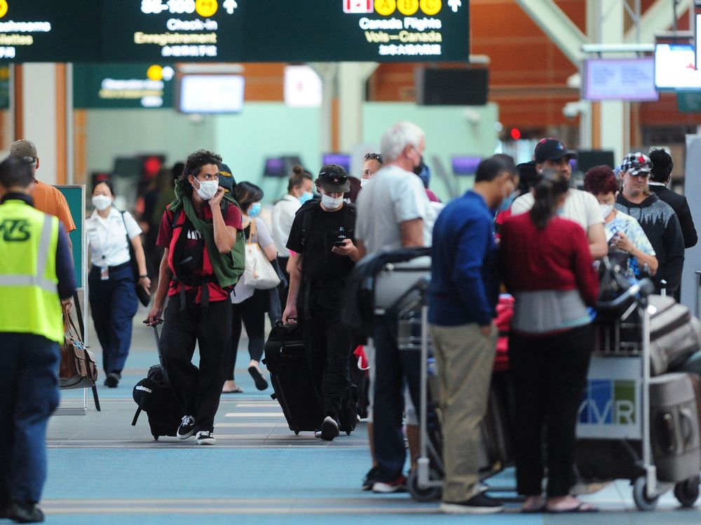 Labour Day lengthy weekend: B.C. Ferries, YVR brace for busy journey day