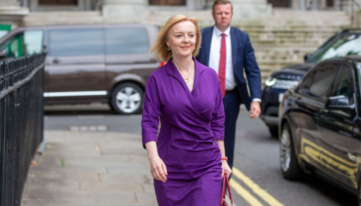 Liz Truss urged to bailout UK in German-style multibillion stimulus