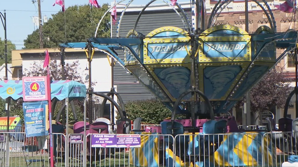 Crews put together carnival rides for Fall Competition