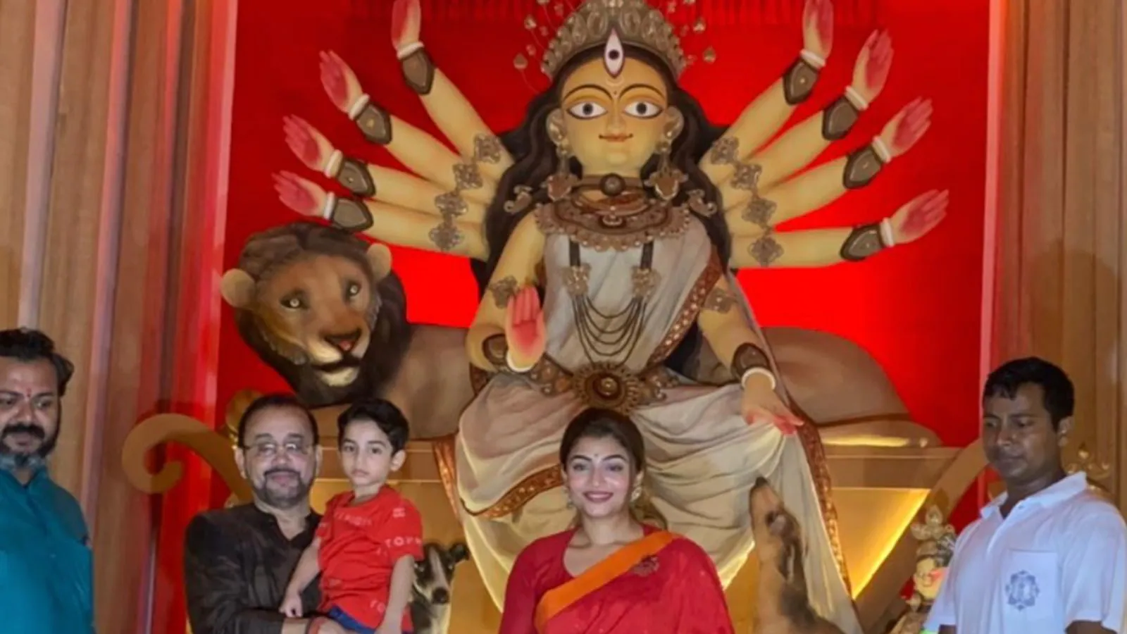 First Ever Pet-Pleasant Durga Puja Pandal in West Bengal Redefines Religion