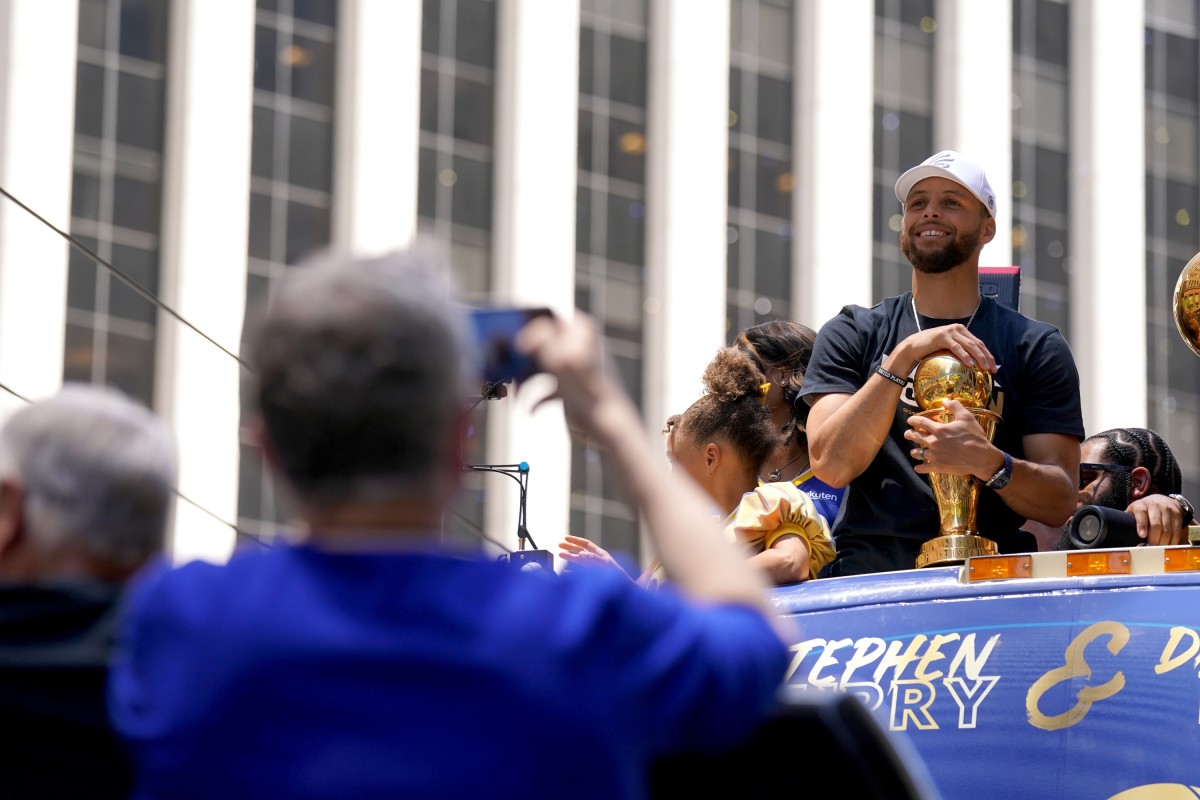 Stephen Curry Receives Faculty Diploma From Davidson