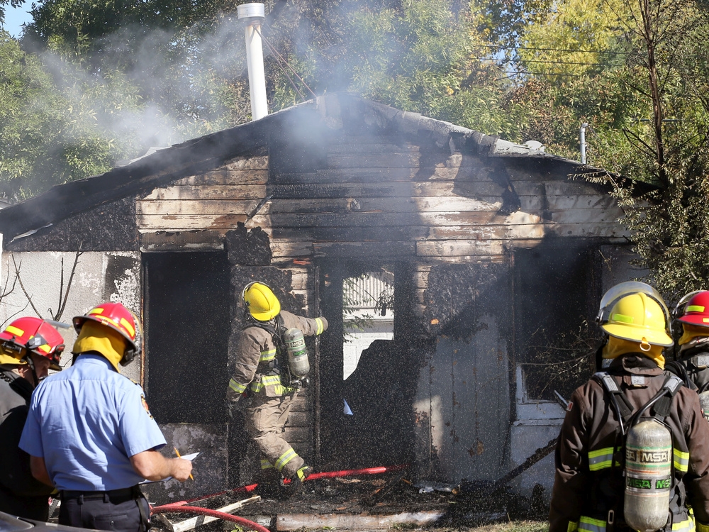 Firefighters evacuate neighbouring properties, pets rescued in blaze