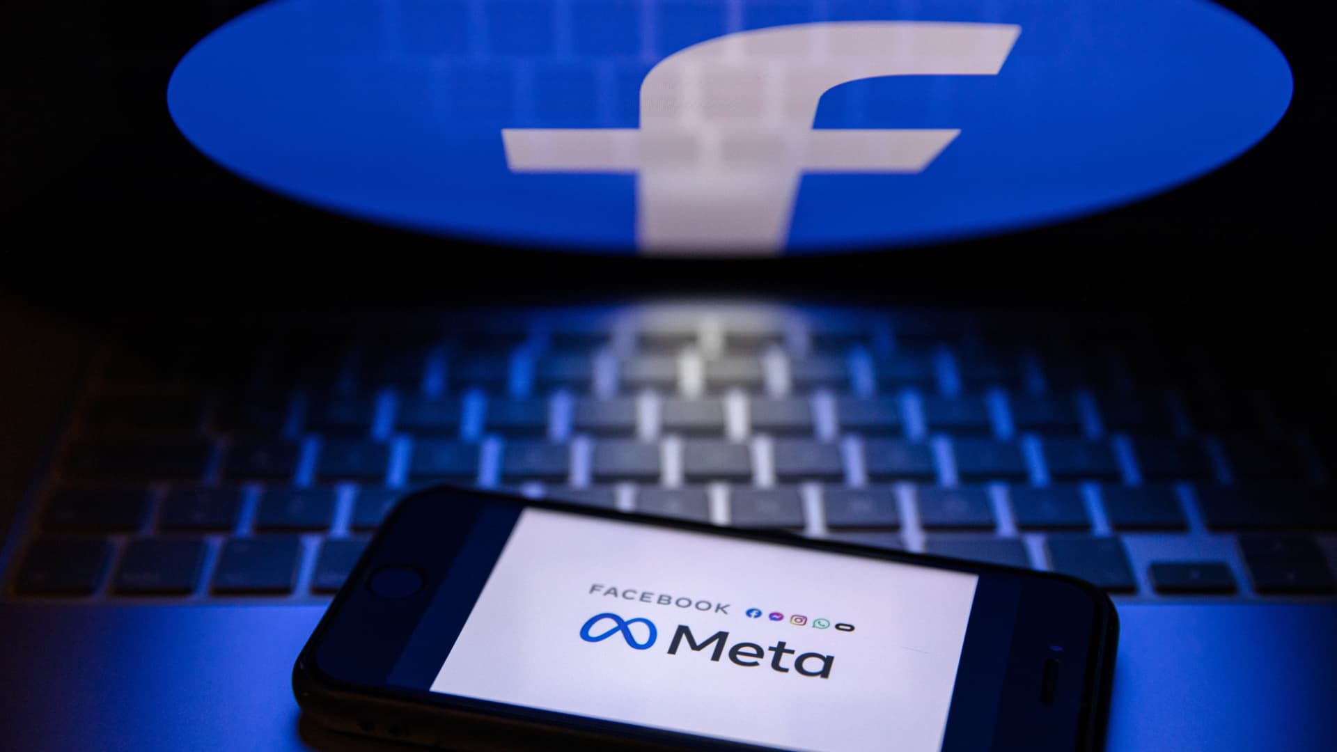 Is Meta a stock to buy or dodge? Two tech investors face off