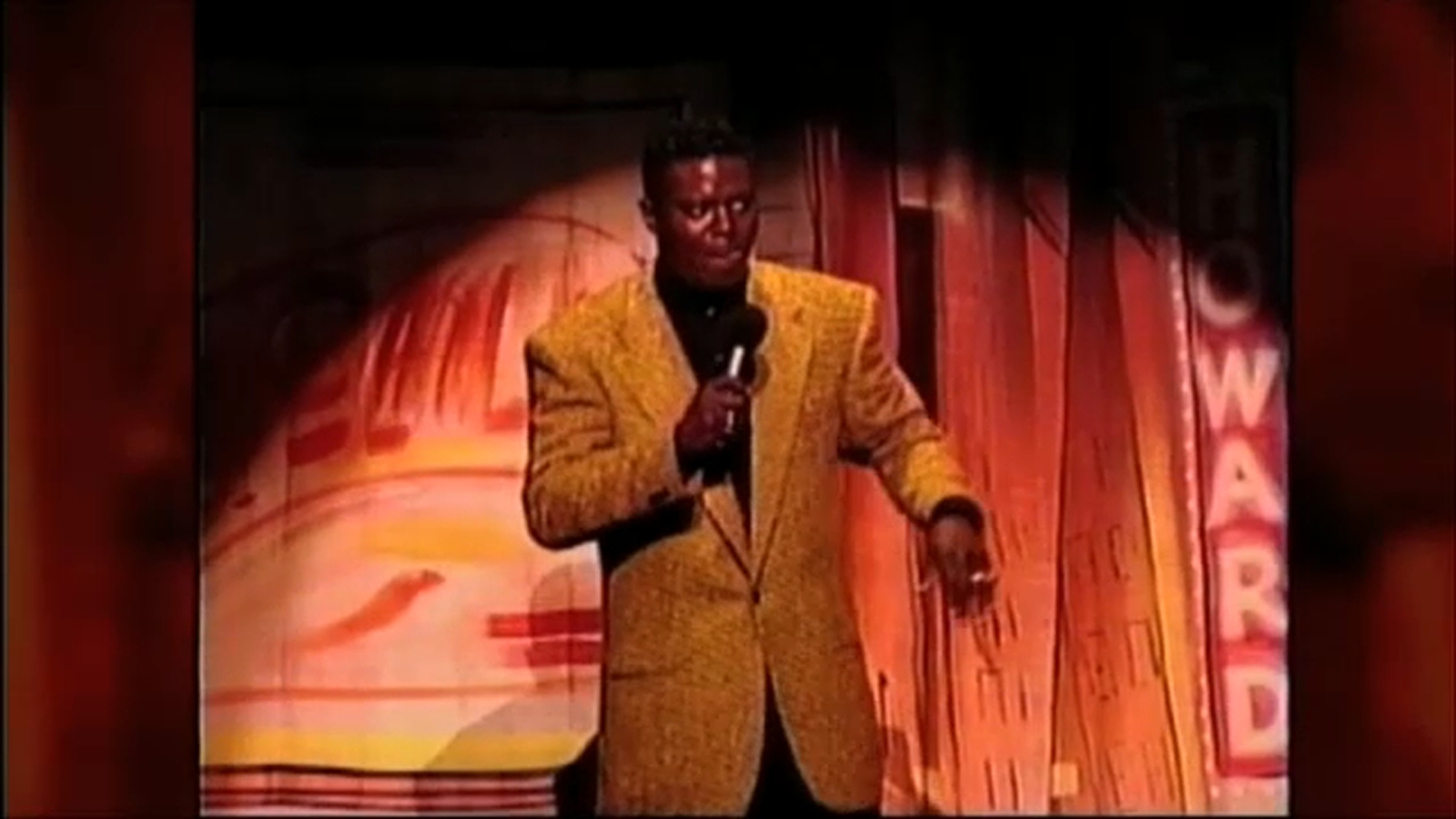 Riddles Comedy Membership in Alsip holds celebration honoring the late legendary comic Bernie Mac