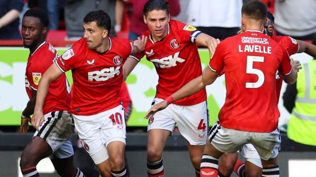 Charlton Athletic 4-4 Ipswich City: Charlton safe dramatic draw