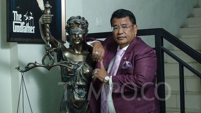 Movie star Lawyer Hotman Paris to Signify Teddy Minahasa