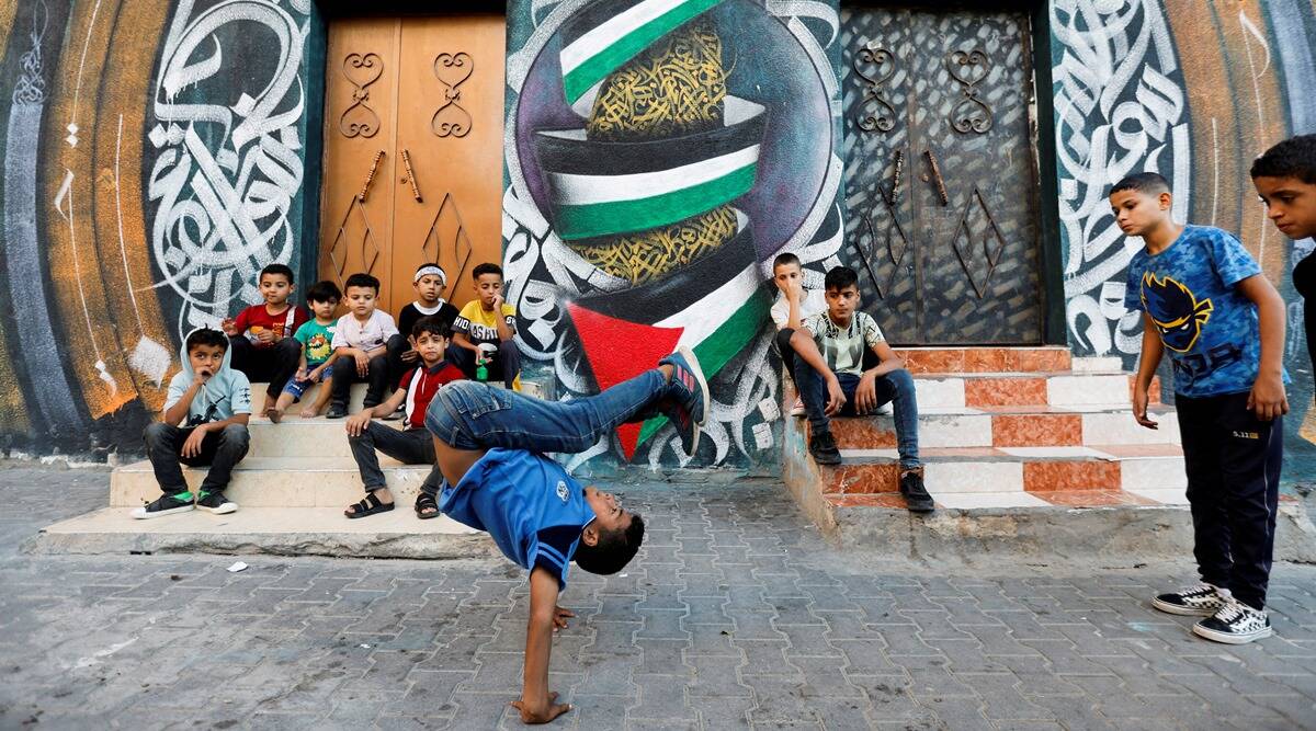 Gaza kids breakdance to kick stress away