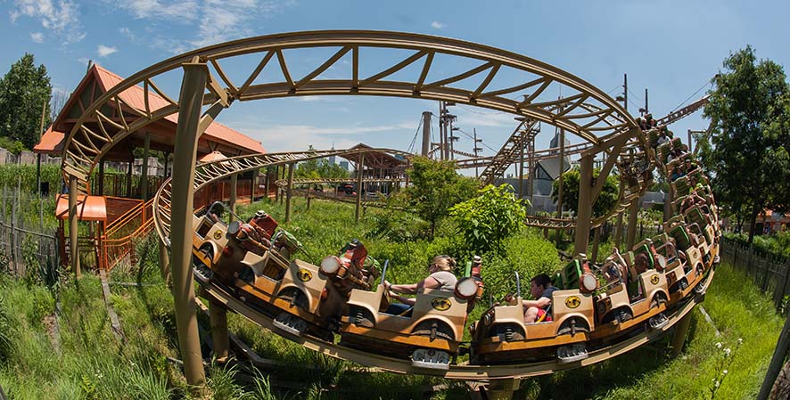 15 Parks and Zoos in america to Get Your Animal & Coaster Repair!