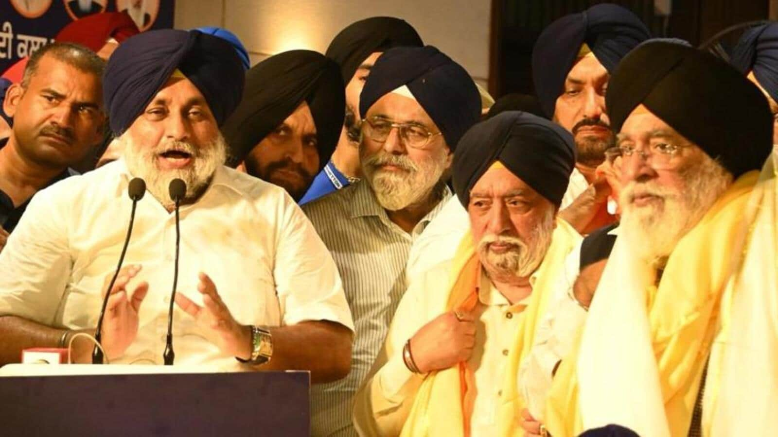 Punjab | Lengthy-time political foes Sukhbir Badal, Paramjit Sarna be a part of fingers