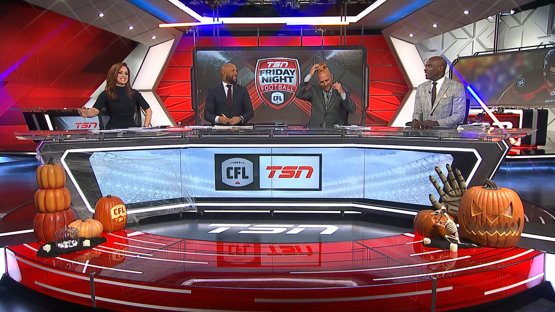 The CFL on TSN panel hand out their very own participant awards for this season – TSN