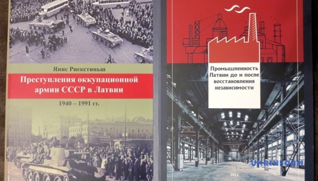 Books about Soviet occupation offered at Latvian Navy Museum