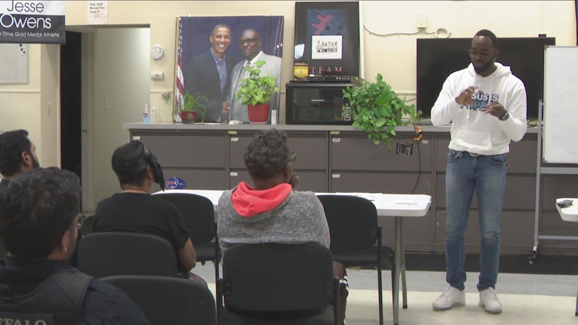 Group leaders focus on beginning block golf equipment within the Masten district